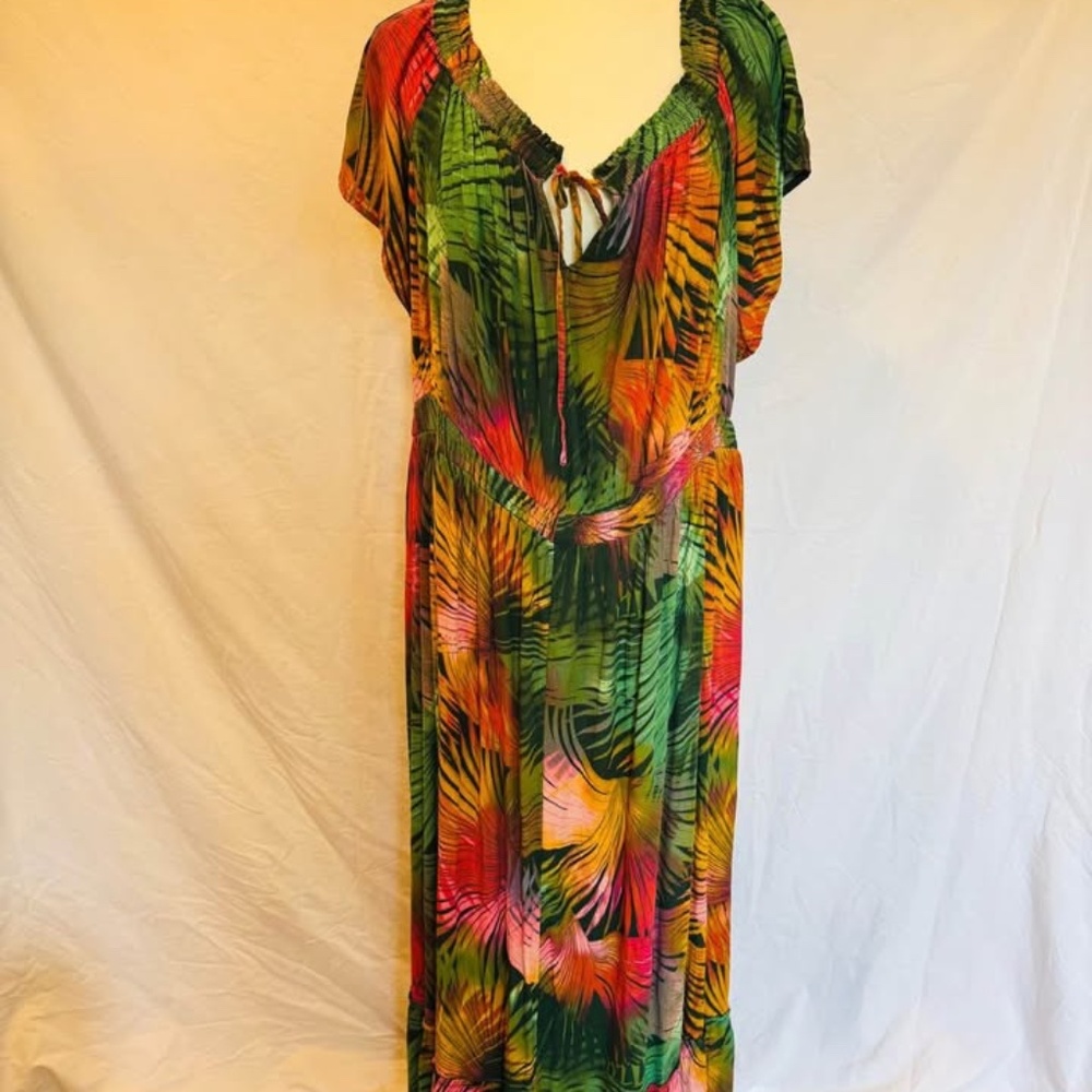 Women's XXL Dress NEVER WORN